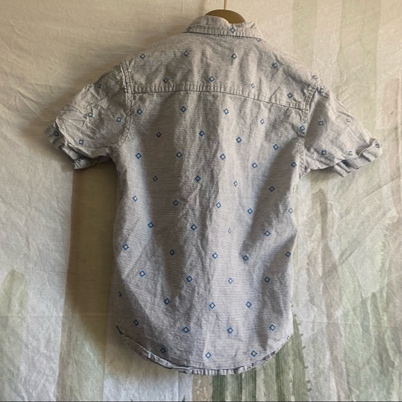 Quiksilver Boys Short Sleeve Button Down 🌵small - Picture 3 of 7